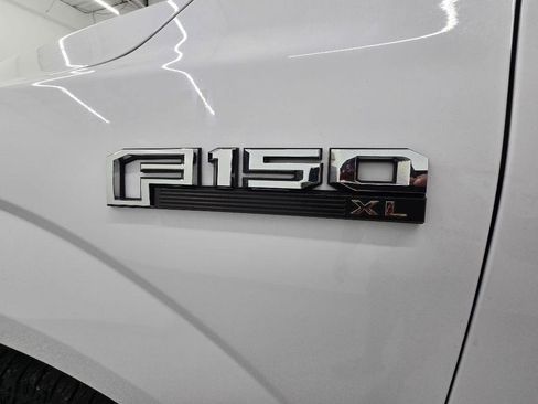 Used 2019 Ford F150 XL w/ Equipment Group 101A Mid RWD image 10