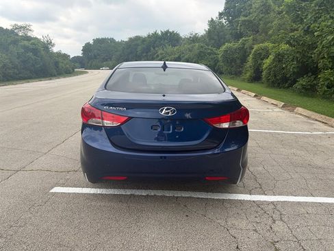 Used 2013 Hyundai Elantra GLS w/ Preferred Pkg FWD image 4