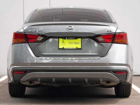 Used 2021 Nissan Altima 2.5 SV FWD image 10