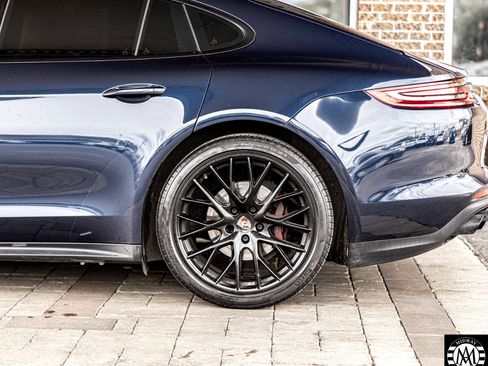 Used 2018 Porsche Panamera 4 image 7