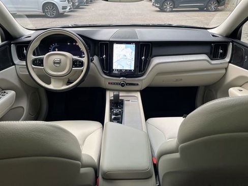 Used 2023 Volvo XC60 B5 Plus w/ Climate Package AWD/4WD image 22