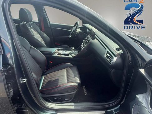 Used 2023 Genesis G70 2.0T w/ Sport Prestige Package AWD/4WD image 11