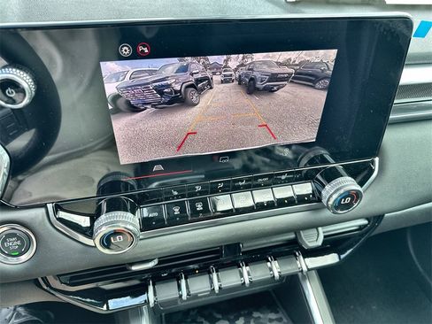 New 2026 GMC Canyon Elevation w/ Convenience Package image 29