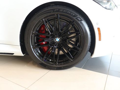 Used 2026 BMW M5 w/ Carbon Package AWD/4WD image 23