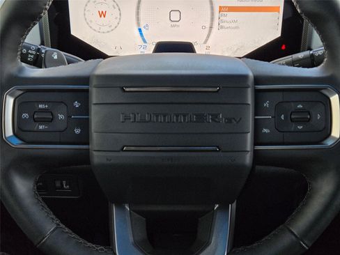 Used 2025 GMC Hummer EV 3X w/ LPO, Dark Essentials Package AWD/4WD image 15