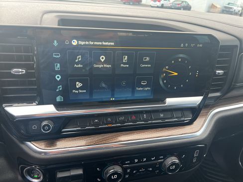 Used 2025 Chevrolet Silverado 1500 LT AWD/4WD image 16