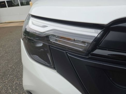 Certified 2026 Subaru Forester AWD/4WD image 9