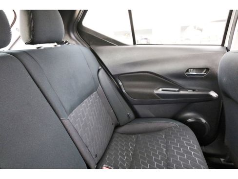 Used 2024 Nissan Kicks SV image 15