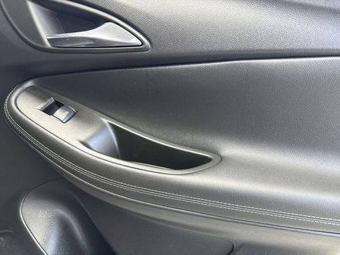 Used 2022 Buick Encore GX Select image 37