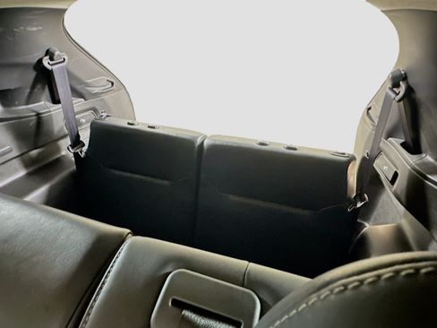 Used 2025 Mitsubishi Outlander SE FWD image 28