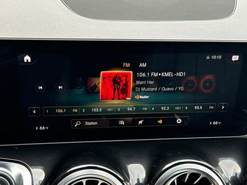 Used 2021 Mercedes-Benz GLB 250 4MATIC image 22