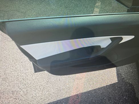 Used 2020 Tesla Model 3 Standard Range RWD image 14