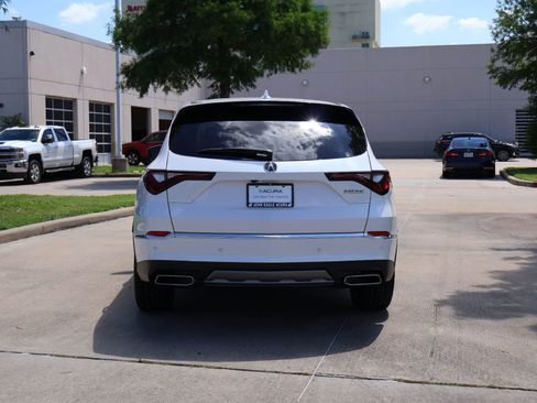 Certified 2025 Acura MDX FWD w/ Technology Package image 5