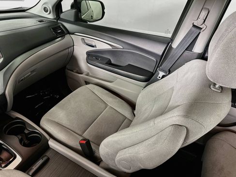 Used 2019 Honda Pilot LX image 22