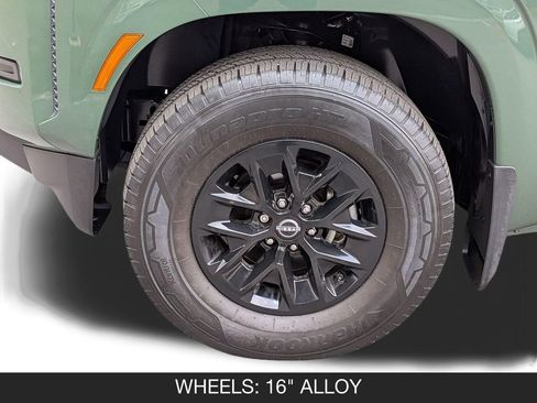 Certified 2024 Nissan Frontier 2WD Crew Cab w/ Technology Pkg w/ Technology Package image 11