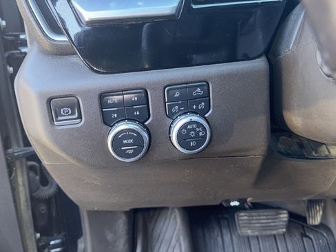 Used 2022 GMC Sierra 1500 SLT w/ SLT Premium Plus Package image 22