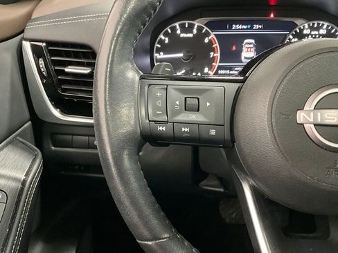 Used 2023 Nissan Rogue SL image 18