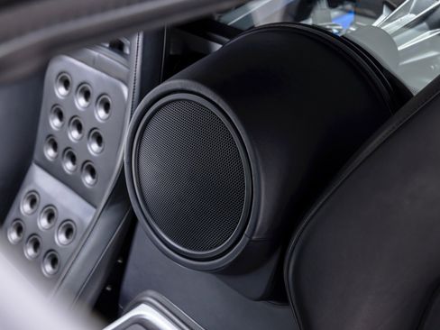 Used 2005 Ford GT RWD image 41