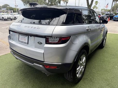 Used 2019 Land Rover Range Rover Evoque SE AWD/4WD image 6