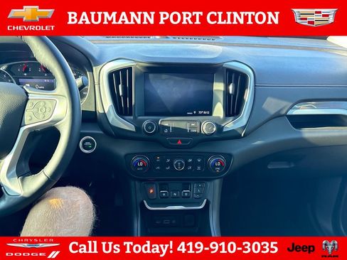 Used 2021 GMC Terrain SLE w/ Driver Convenience Package FWD image 18