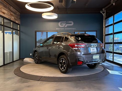 Used 2020 Subaru Crosstrek 2.0i Premium w/ Moonroof Package 1 AWD/4WD image 5