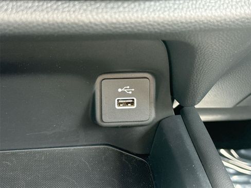 Certified 2025 Honda HR-V LX image 33