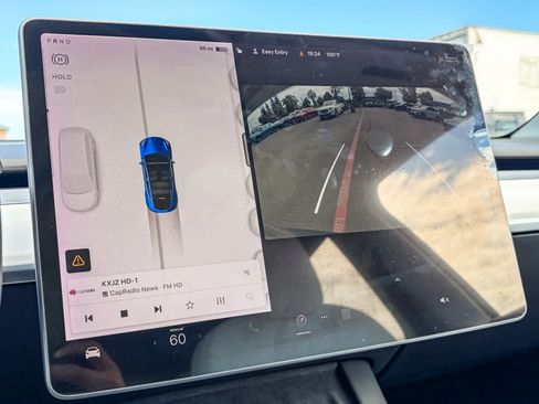 Used 2022 Tesla Model Y Long Range AWD/4WD image 22