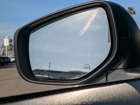 Used 2020 Subaru Outback Limited image 25