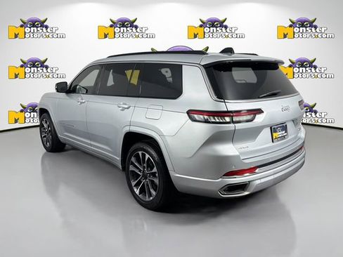 Used 2024 Jeep Grand Cherokee L Overland w/ Trailer Tow Package AWD/4WD image 7