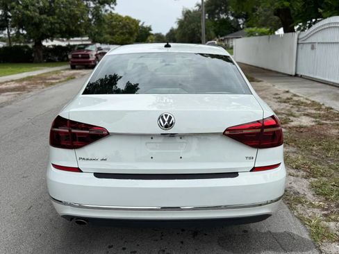 Used 2018 Volkswagen Passat 2.0T SE FWD image 6