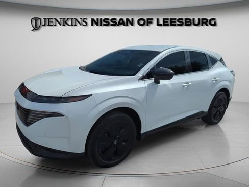 Certified 2025 Nissan Murano SV FWD image 14