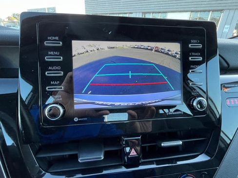 Used 2024 Toyota Camry SE image 20