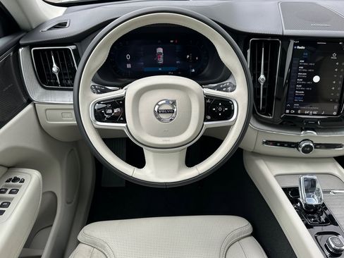 New 2025 Volvo XC60 B5 Ultra w/ Protection Package Premier image 15