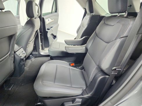 New 2026 Ford Explorer Active image 32