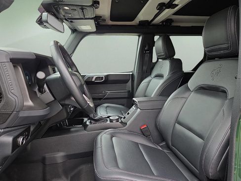 Used 2025 Ford Bronco Badlands AWD/4WD image 14