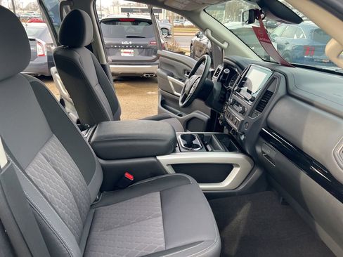 Certified 2024 Nissan Titan SV w/ SV Convenience Package image 20