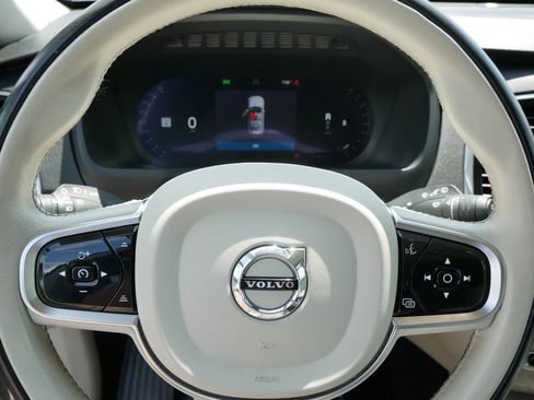 Certified 2023 Volvo XC90 B6 Plus w/ Protection Package Premier AWD/4WD image 19