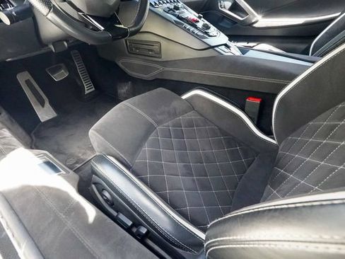 Used 2018 Lamborghini Aventador S AWD/4WD image 58