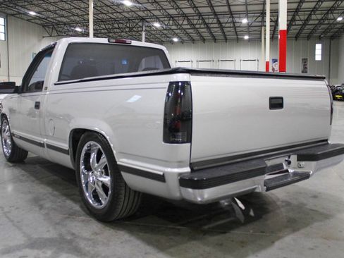 Used 1996 Chevrolet Silverado 1500 2WD Regular Cab image 4