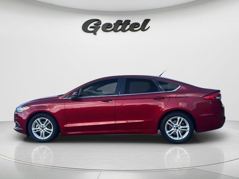 Used 2018 Ford Fusion SE w/ Fusion SE Technology Package FWD image 8