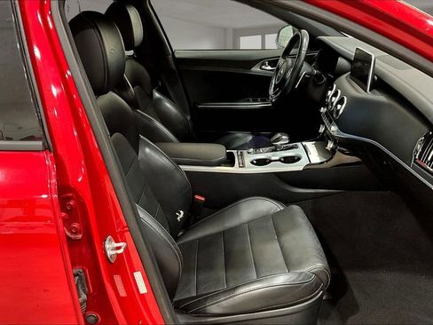 Used 2018 Kia Stinger GT2 AWD/4WD image 8