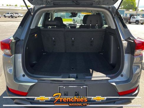 Used 2023 Chevrolet TrailBlazer LS AWD/4WD image 23