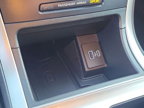 Used 2024 Ford Edge SEL w/ Convenience Package image 32