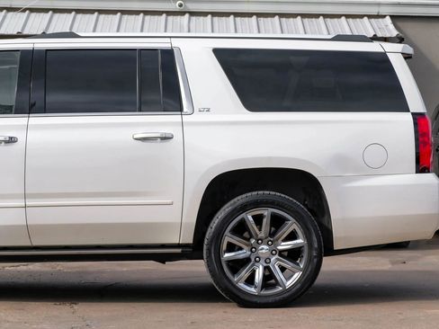 Used 2015 Chevrolet Suburban LTZ image 18