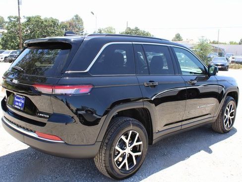 New 2025 Jeep Grand Cherokee Limited image 4