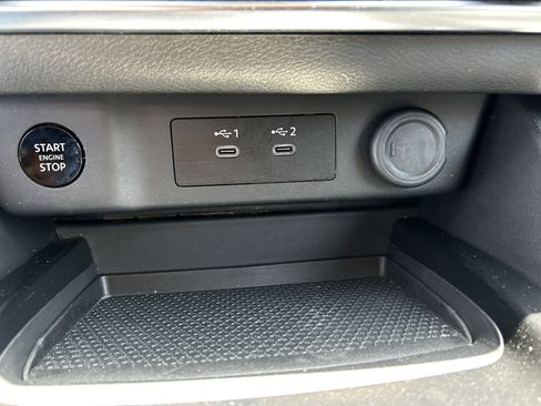 Used 2025 Nissan Rogue SV AWD/4WD image 33