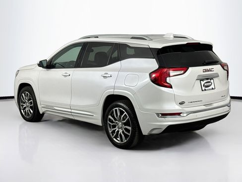 Used 2022 GMC Terrain Denali image 9