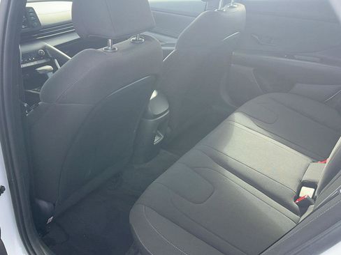 Certified 2025 Hyundai Elantra Sport image 24