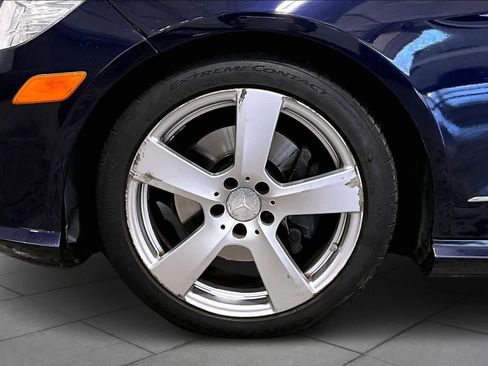Used 2010 Mercedes-Benz E 350 4MATIC Sedan image 11