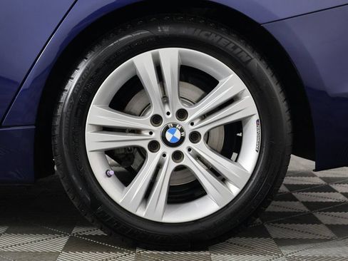 Used 2018 BMW 330e w/ Premium Package RWD image 16